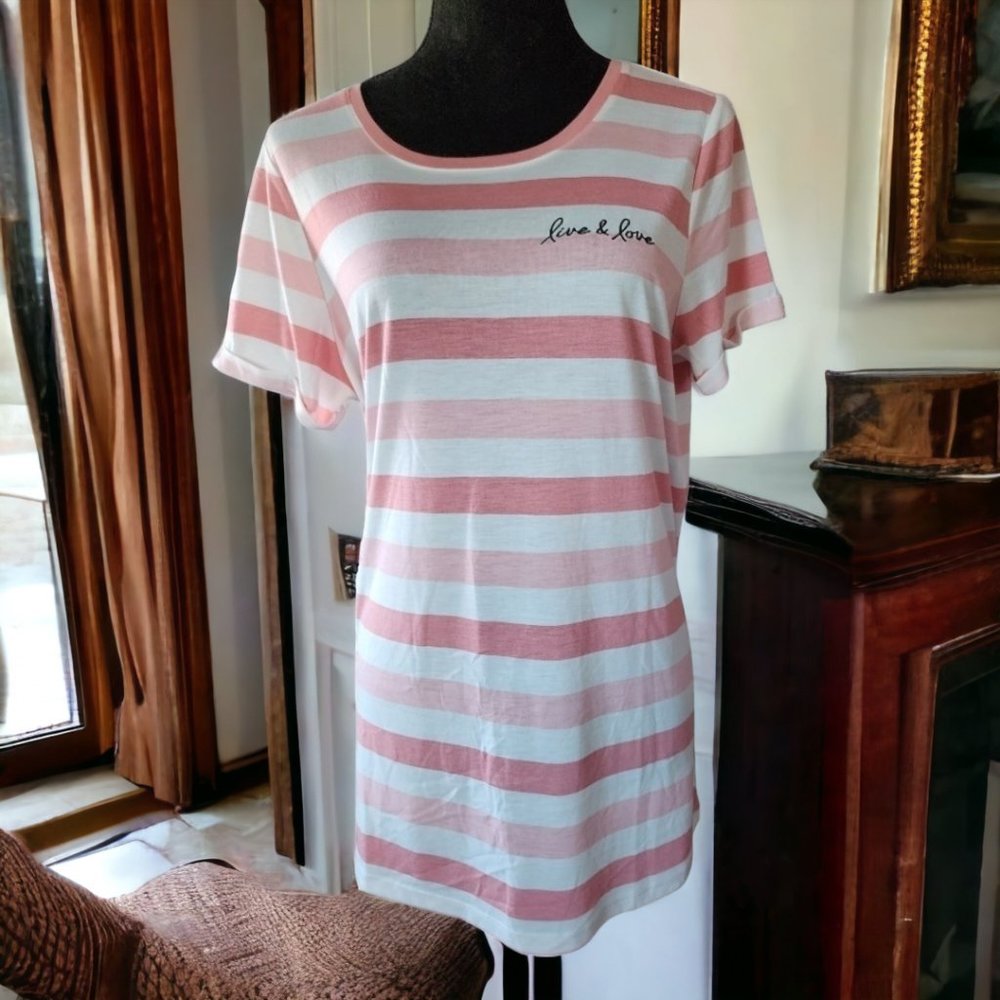 TORRID Crew neck Size LARGE